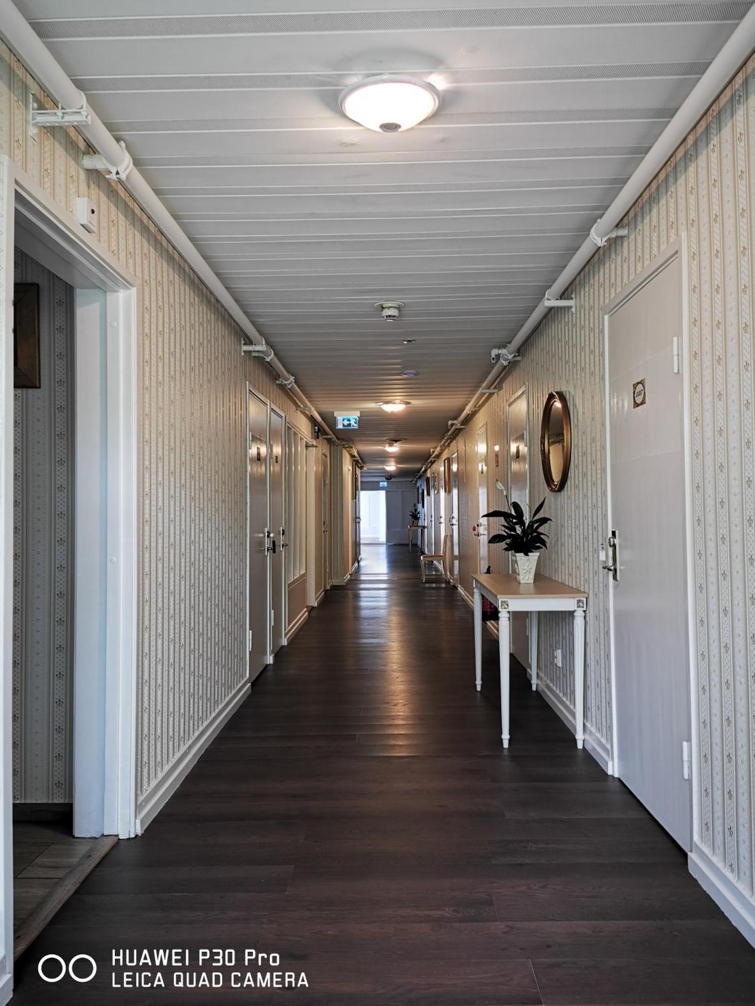 Liahof Hotel Ullared Exterior photo